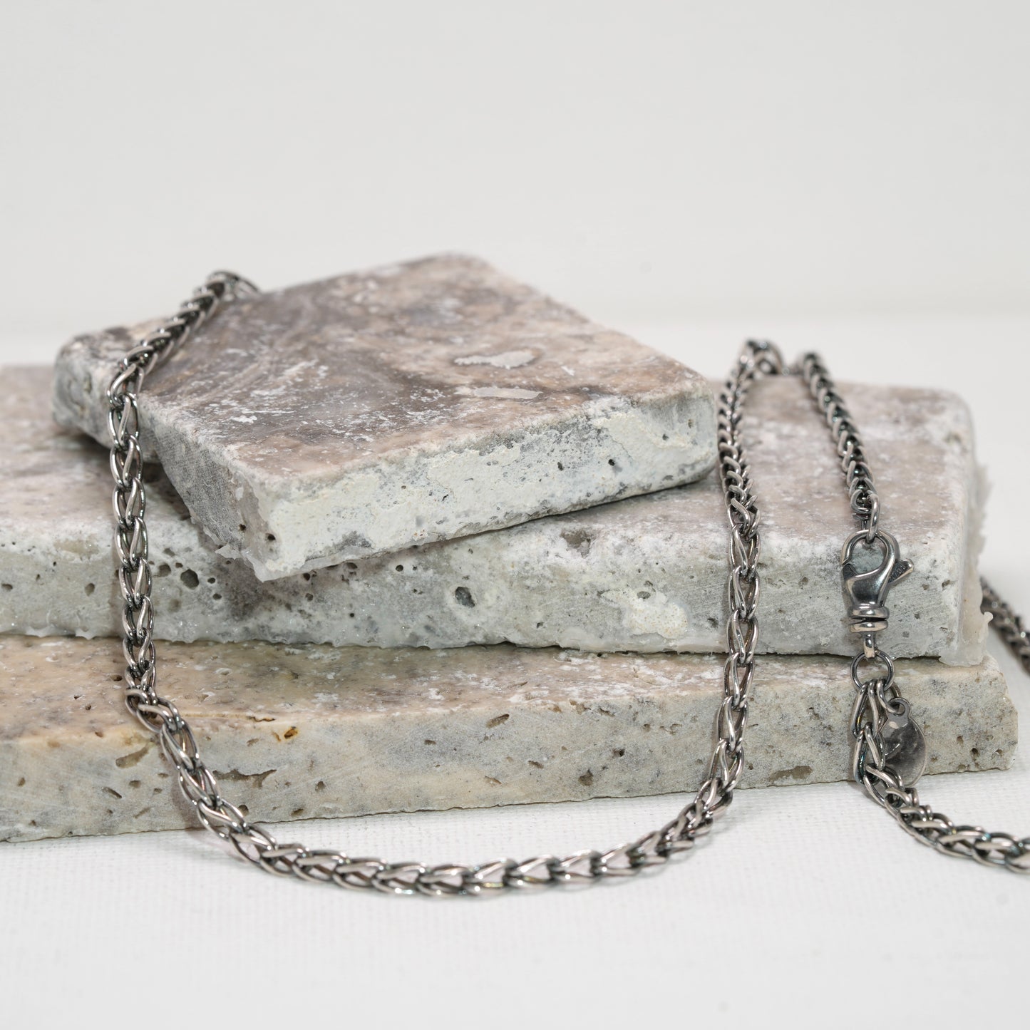 Delicate Loop in Loop Necklace