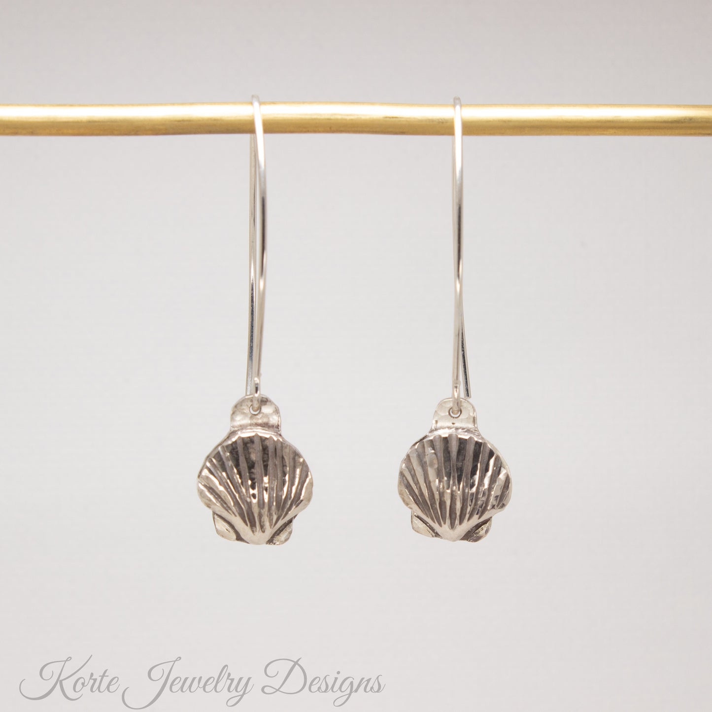 Tiny Clam Shell Earrings
