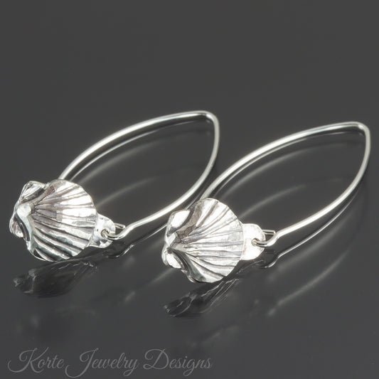 Tiny Clam Shell Earrings