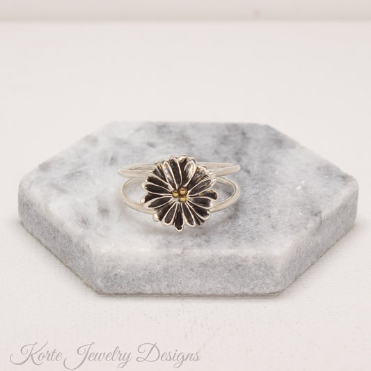 Daisy Ring with Gold