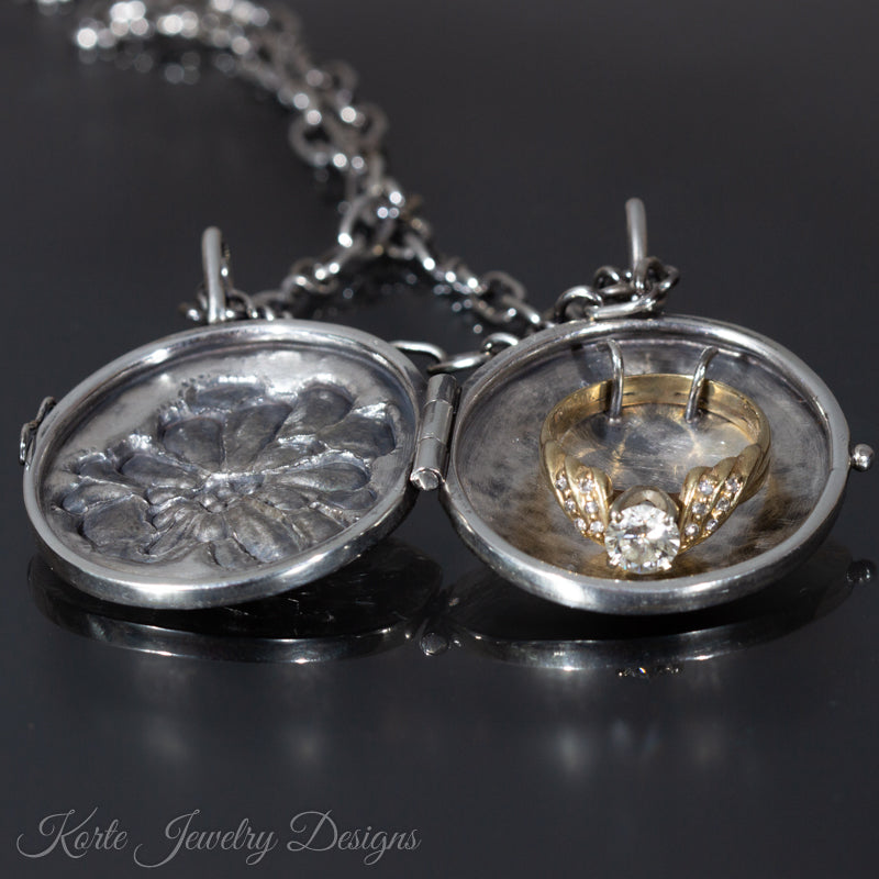 Marigold Ring Keeper Locket